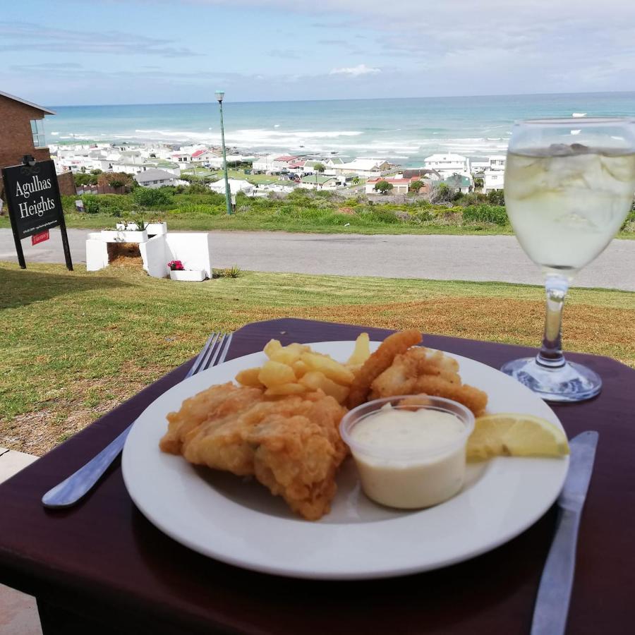 Agulhas Heights Self-Catering Cottages Exteriör bild