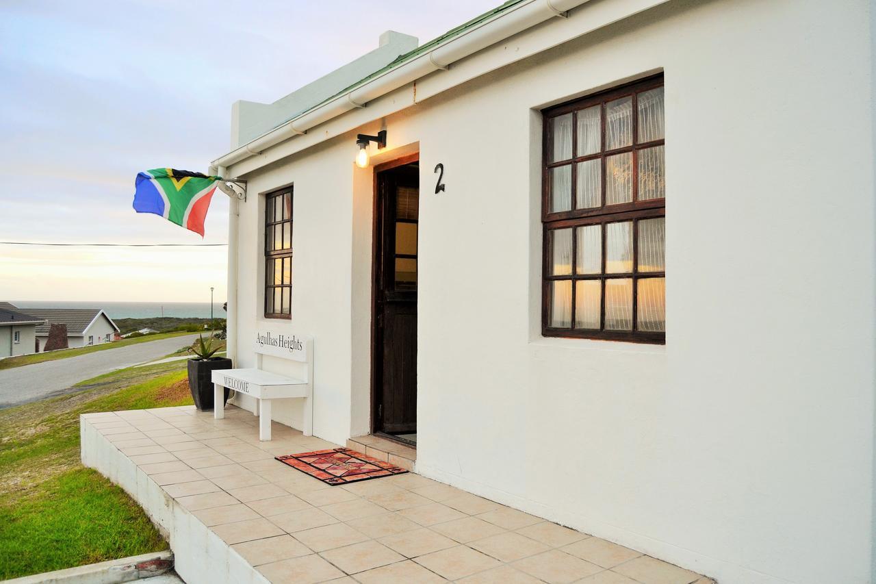 Agulhas Heights Self-Catering Cottages Exteriör bild
