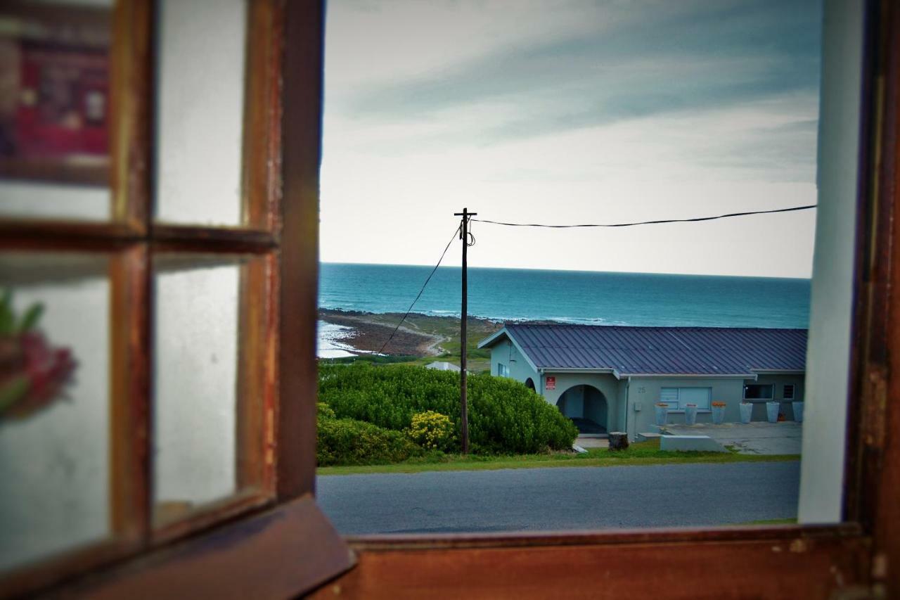 Agulhas Heights Self-Catering Cottages Exteriör bild